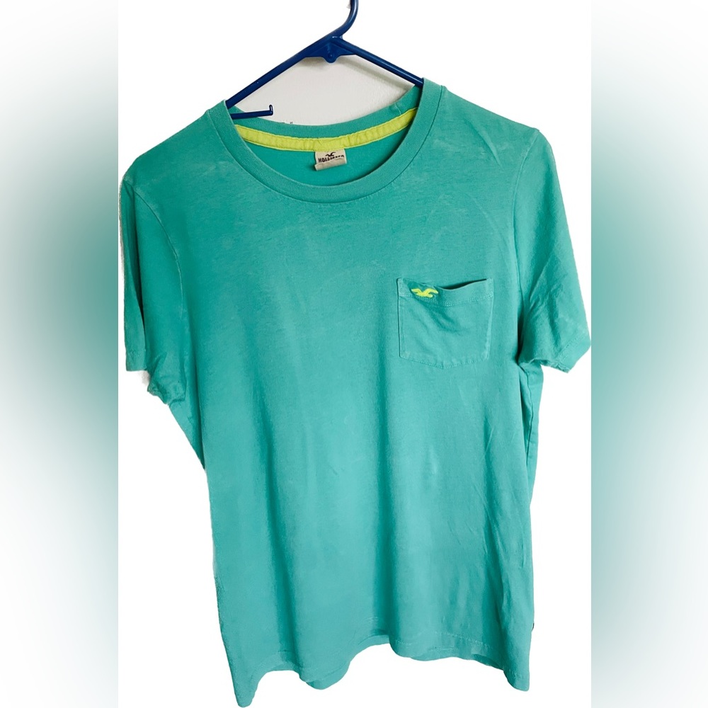 Hollister men’s medium T-shirt